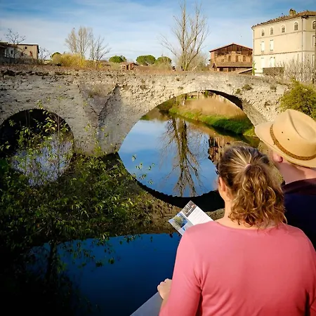 T2 Cosy, Agreable Fonctionnel Et Douillet, 1 Lit 140 Et Un Bz , Wifi Gratuit, Boite A Cles, Proche Commerces Et Gare Routiere Graulhet