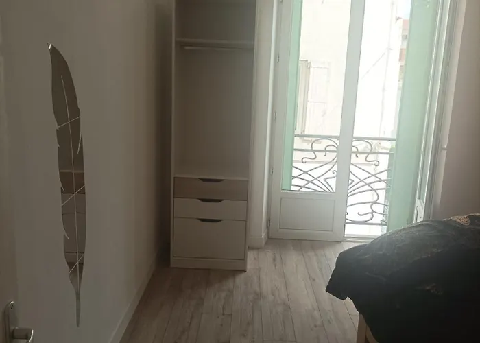 T2 Cosy, Agreable Fonctionnel Et Douillet, 1 Lit 140 Et Un Bz , Wifi Gratuit, Boite A Cles, Proche Commerces Et Gare Routiere Daire *